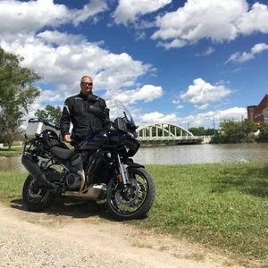 Meet your Posher, Jp